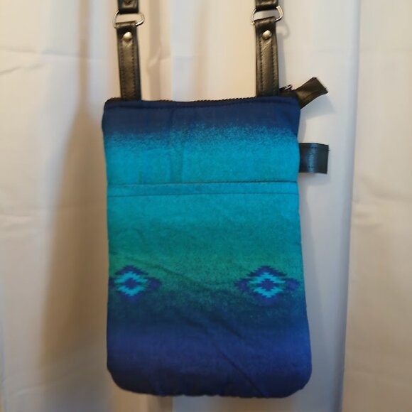 New Southwestern Cross chest Shoulder Bag Purse Ombre Faux Leather travel pouch - Picture 7 of 10